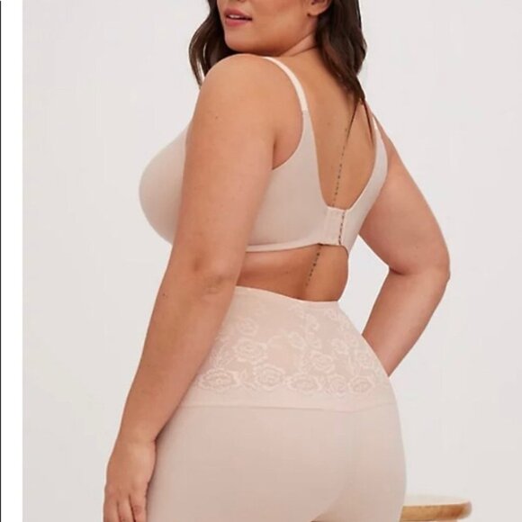 NEW! Torrid Curve Microfiber High-Rise 360° Waist Smoother Short Size 1 (14/16) - Picture 2 of 9